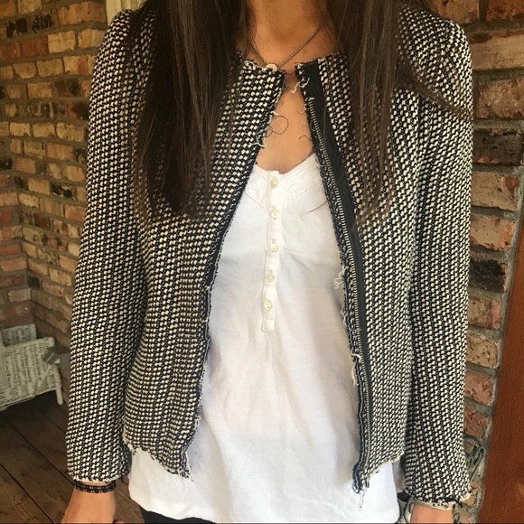 GAP Like New Black & White Short Fray Tweed Jacket - Picture 2 of 3